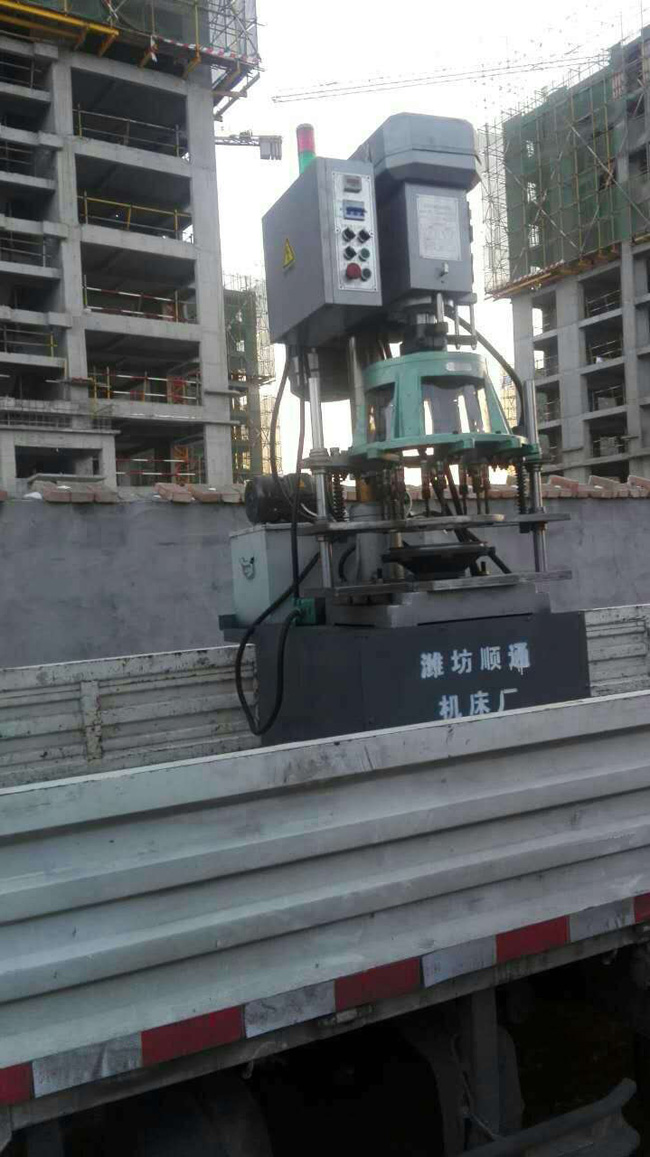 多頭鉆床