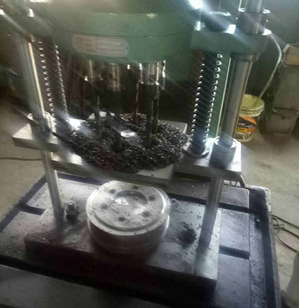 多軸鉆孔機(jī) 多軸鉆孔機(jī)
